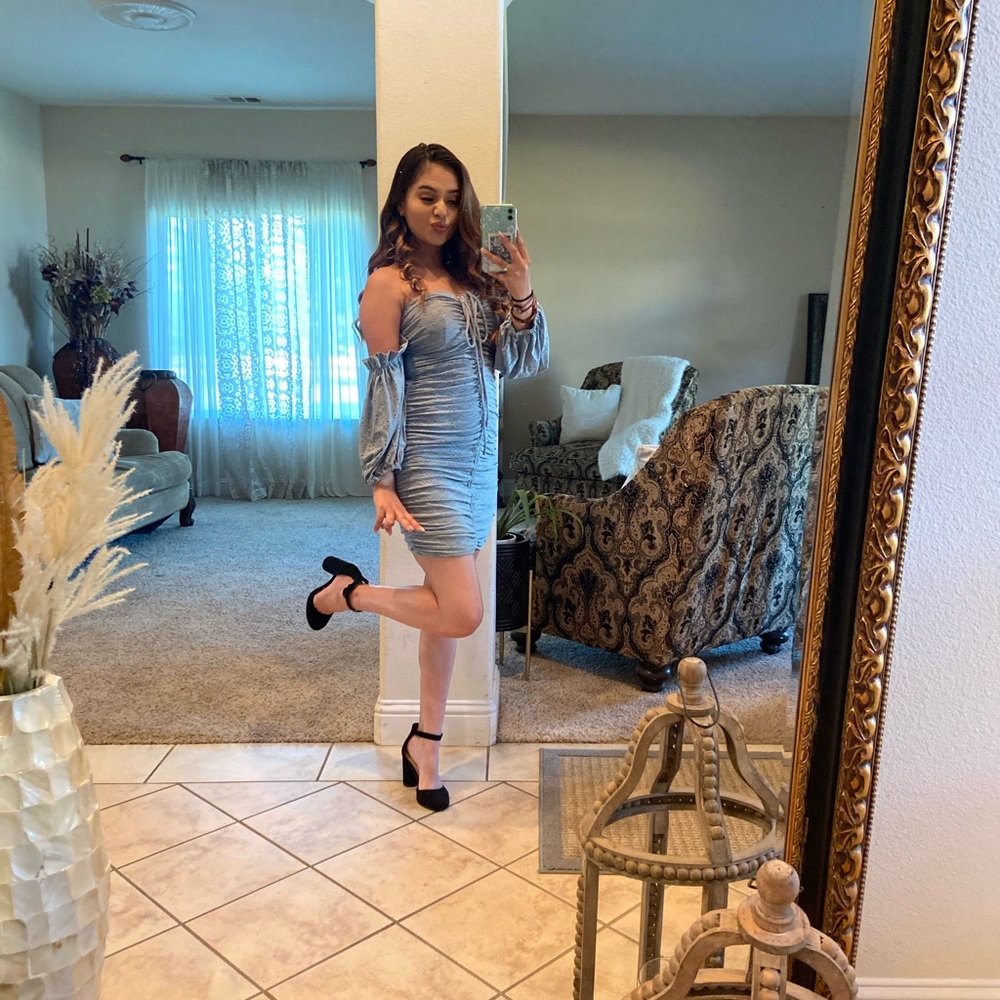 Dress - Picture 2 of 2